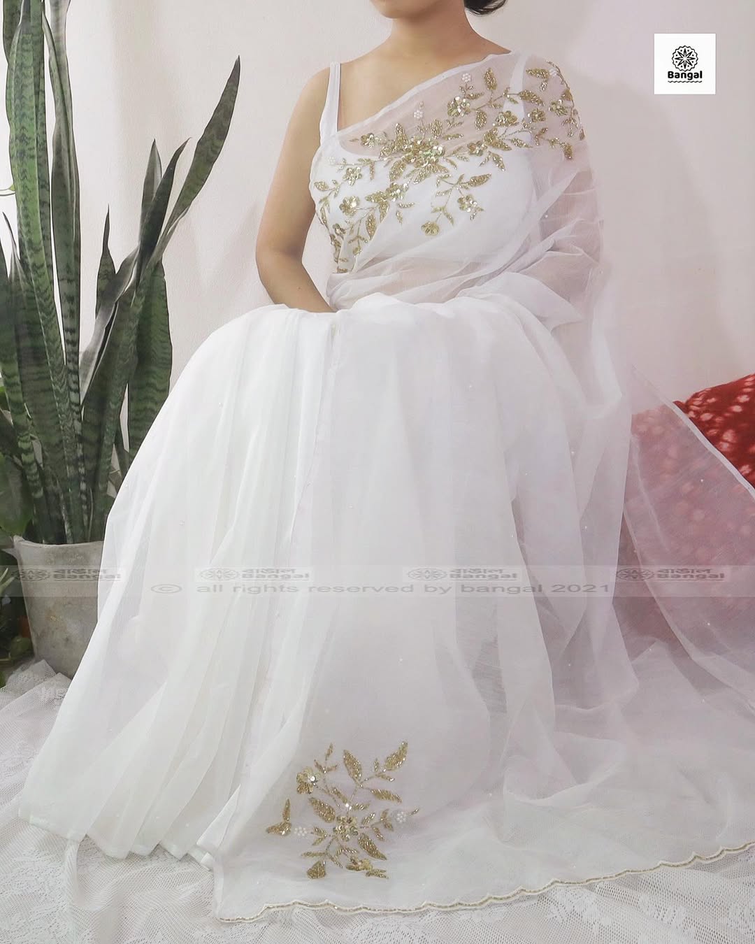 white jhar Sharee