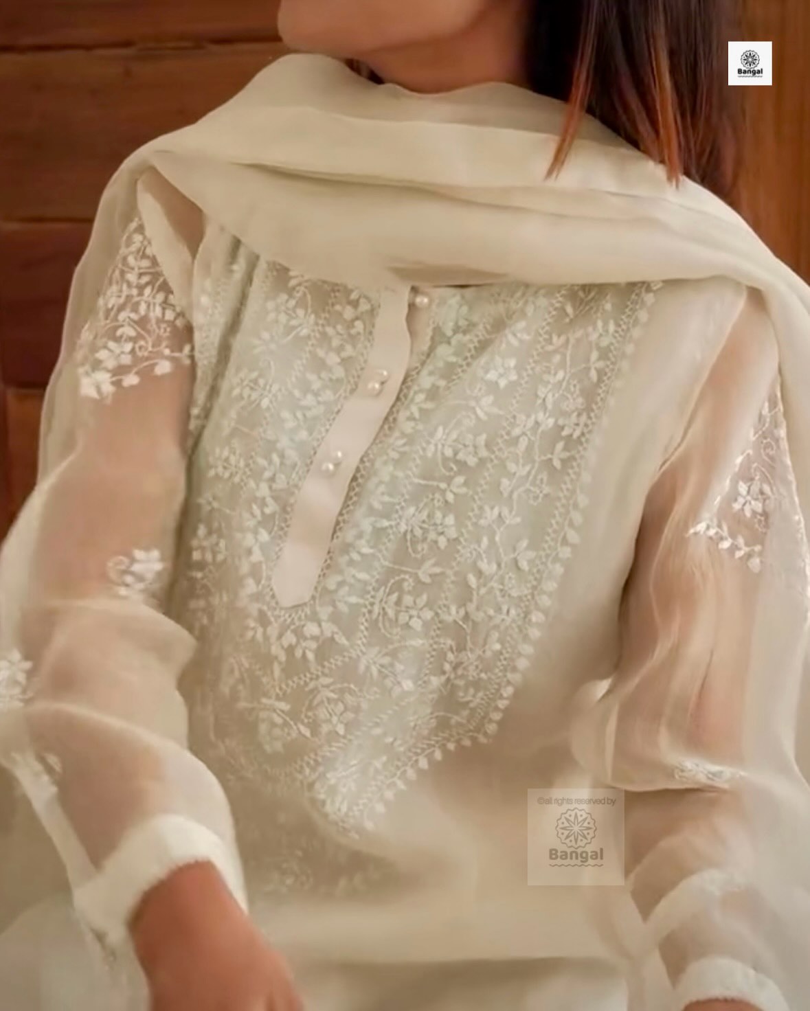 Apariharya three piece